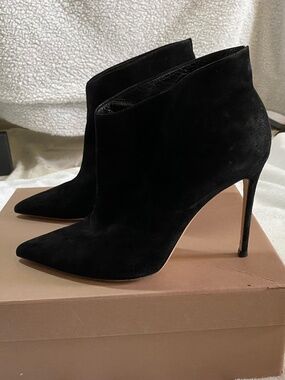 Gianvito Rossi Kat High Heel Suede Bootie in black